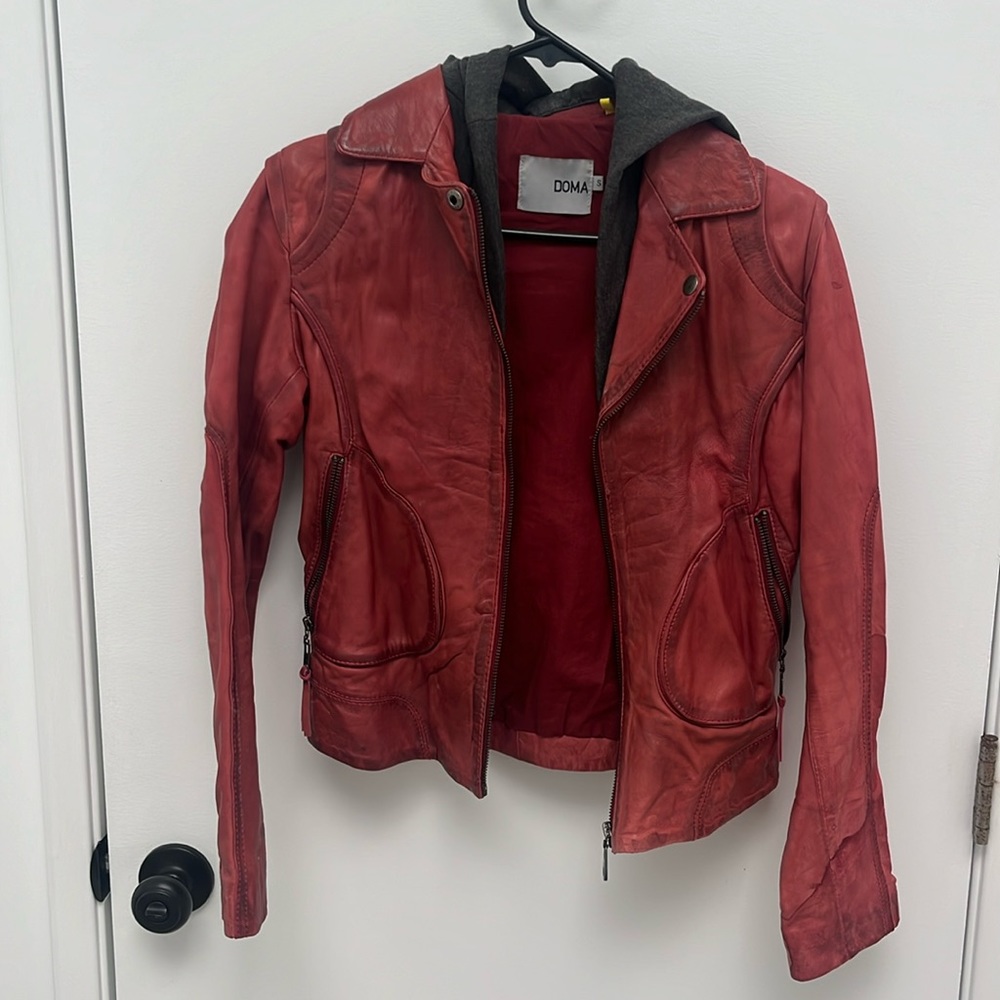 Doma | Hooded Genuine Leather Jacket | Small | Red